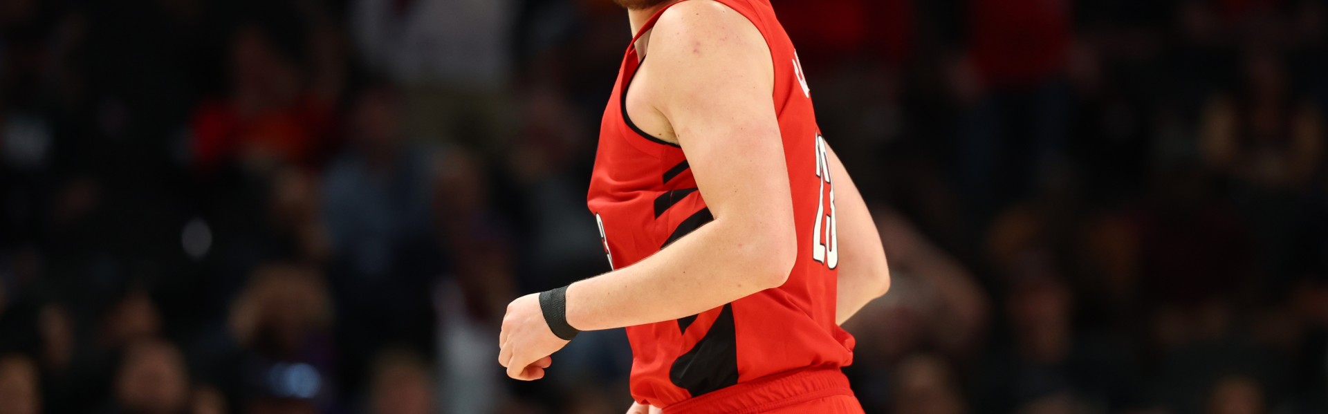 开云娱乐-都挺能抢！克林根11分15板5助3帽&amp;庄神6分17板4助2断