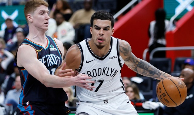 小波特30+13杜伦17+14 篮网逆转活塞终结10连败