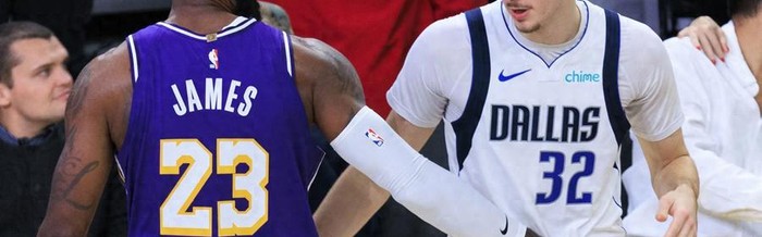 开云APP-湖人迎双重不利，大概率成西部第四，詹杜季后赛第四次对决成绝唱|勇士|客场|雷霆|爵士|太阳_新浪体育_新浪新闻