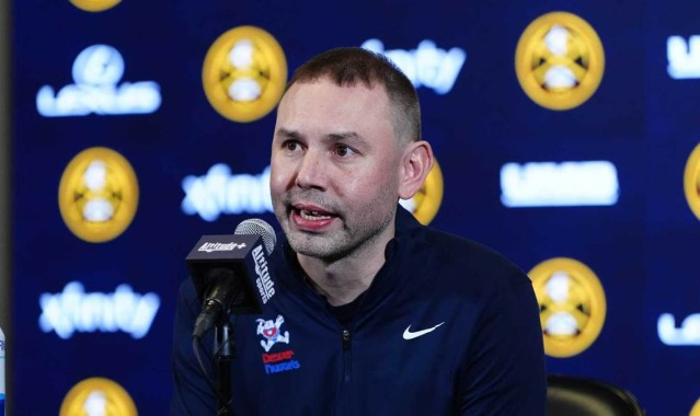 开云-被打服了，掘金主帅详细解读湖人队里夫斯“百分之一”的英雄表现