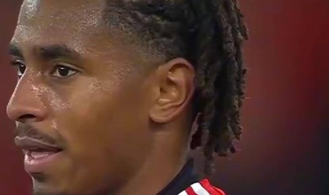 开云娱乐-2-2！穆帅错失良机：本菲卡绝平+差榜首7分，3战强队0胜争冠无望|波尔图|何塞·穆里尼奥|葡萄牙体育|葡萄牙|葡超_新浪体育_新浪新闻