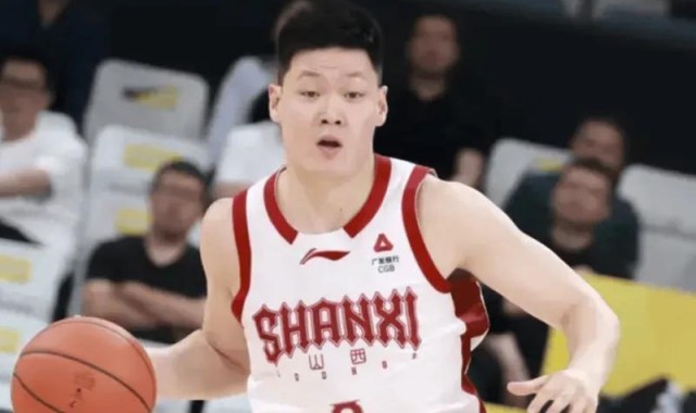 张宁太硬了！其妻子曝两处伤情，末节关键球统治比赛！