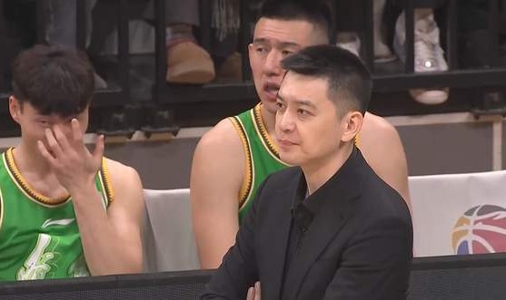 kaiyun-央视不播！今晚7:35，辽篮恶斗强敌，国手正式复出，杨鸣全力止颓