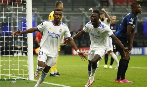 开云入口-国米被绝杀却未遭 “差评” 欧冠翻身仗何时到来？